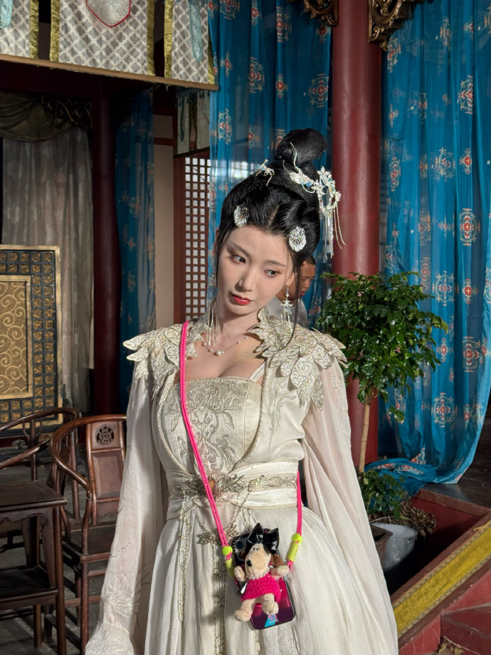 王星辰 不完美但鲜活呀 ​ 清纯妹子-第3张