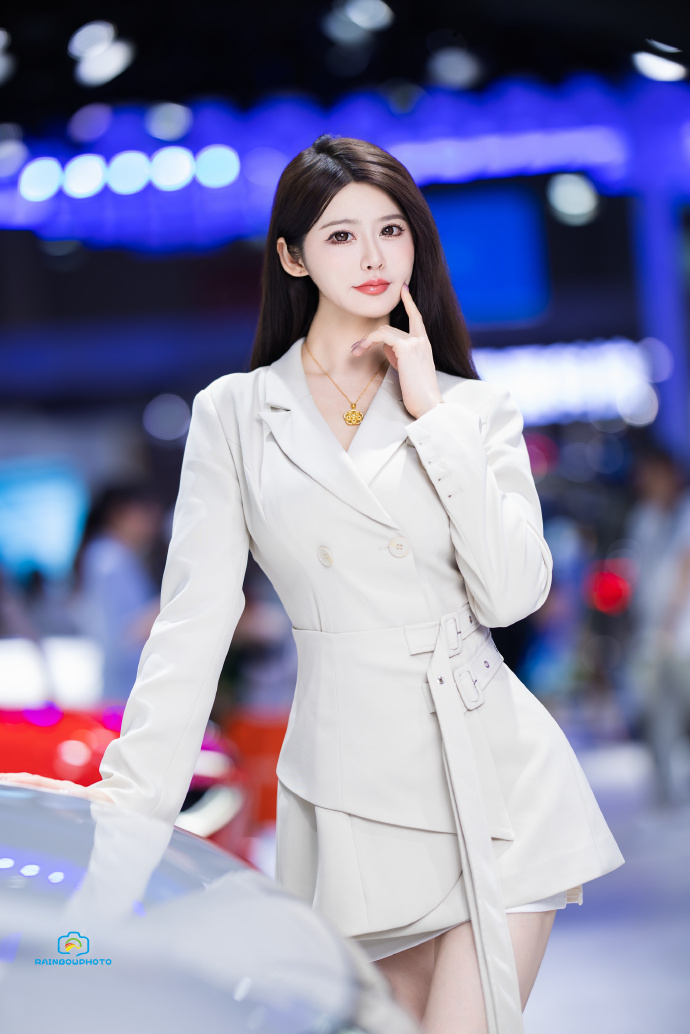 2025上海车展 小云云车模 美女车模-第5张