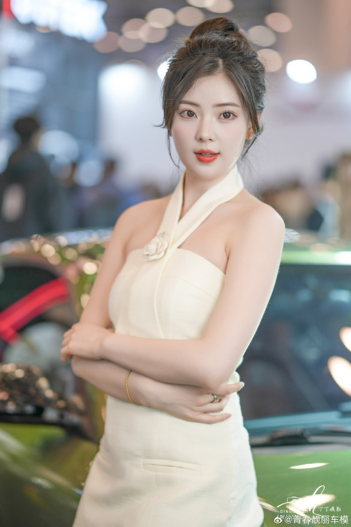 青春靓丽车模 春晓 美女车模-第5张