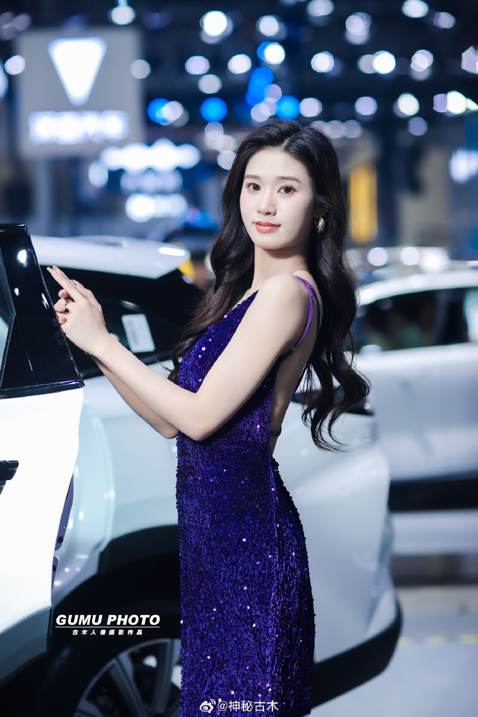 2025贵阳国际车展星途展台模特小姐姐 美女车模-第3张